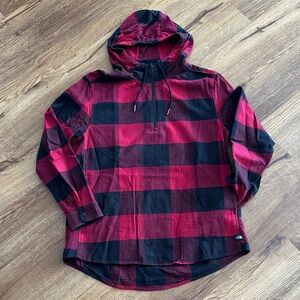 The North Face Buffalo plaid flannel pull-over with pockets, size M
